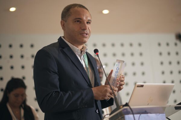 galeria_0000s_0006_InCentea_18anosCV 100